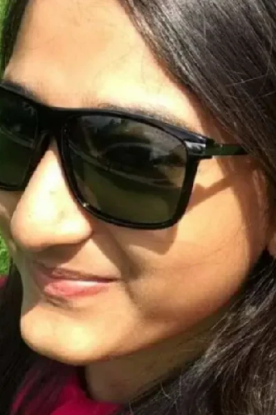 ગીત    "ગુમનામ થઈ જતી બેટી "" ઔંસ "