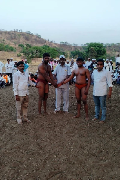 ॥ लाल मातीतील कुस्ती ॥