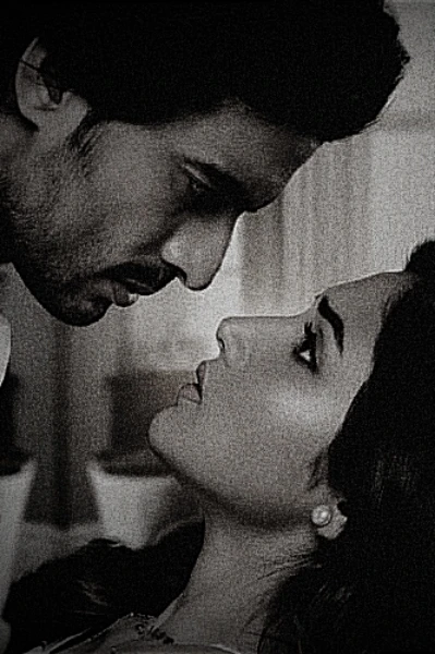 শেষ বিকেলের তুমি🦋🌈