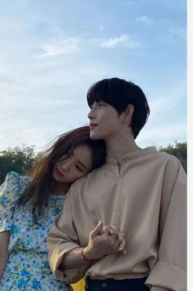 Senior junior love story ( एक अजनबी मुलाकात)💌