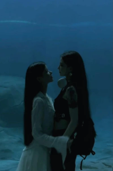 Ishq hai ❤️ (GL STORY)