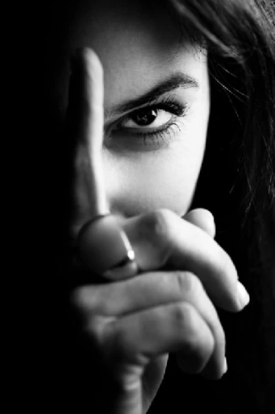 തുറിച്ചു നോക്കുന്നവരോട്... 👀🧐