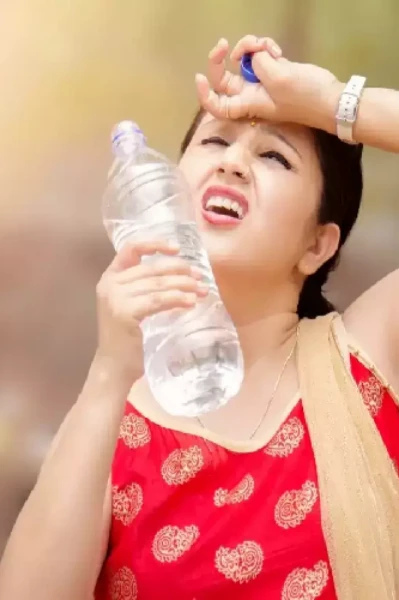 👨‍⚖️💧તરસ વધે ઉનાળે બળબળતા બપોરે🔥🙅‍♀️ 
             (એકાવન અક્ષરી )