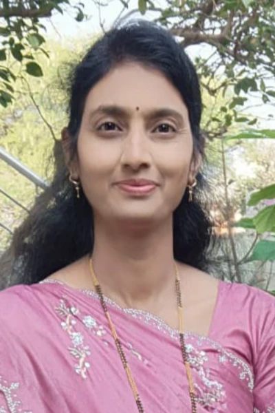 ममतेच्या पदराखाली झाकलेलं..."आईचं शेपूट"; शर्मिला देशमुख