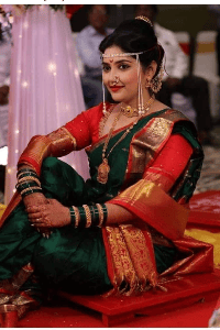 😻❣️उखाणे
नवरी (वधु) साठीचे
व नवरदेवा साठी (वर)❣️😻