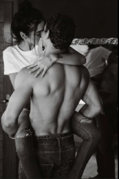 డార్క్ రొమాన్స్