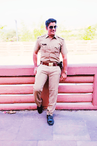 पुलिस की जिन्दगी