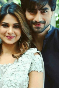 നിഴലറിയാതെ