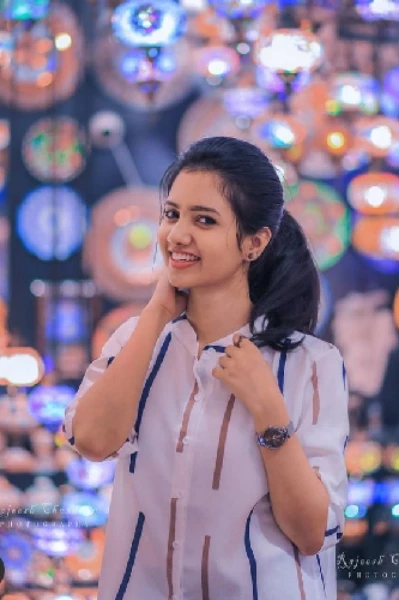 ആദ്യചുംബനം...❣️