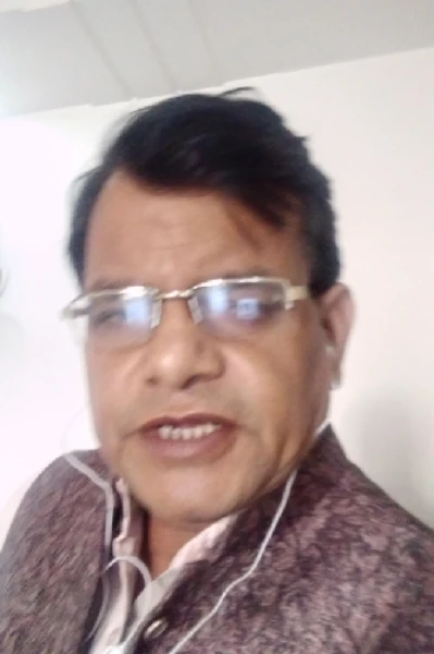 " रेस्ट-हाउस " (धारावाहिक उपन्यास)   लेखक-चन्द्र धर मिश्र