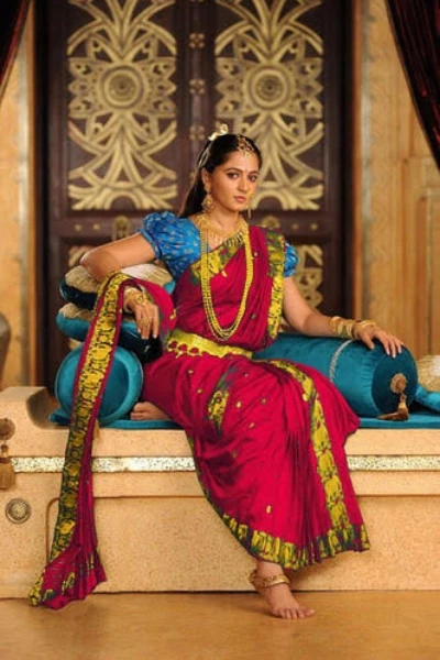 खामोश दीवारें  (--1भाग )