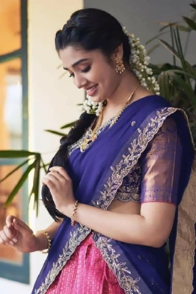 ఎవరు?