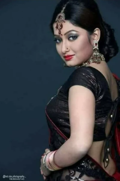 ಮಾದಕ ಸುಂದರಿ 
(ಪಾಪಿಗಳ ಪ್ರಪಂಚ)