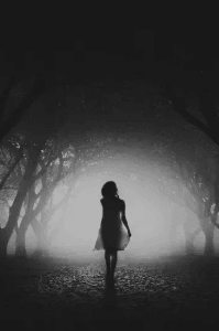 আঁধারের তনয়া