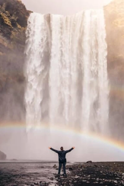 अनजानी सी.....