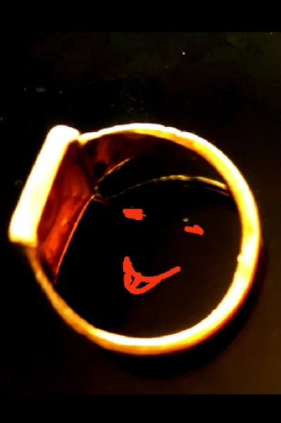 ভৌতিক আংটি