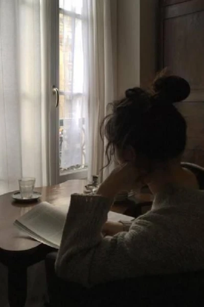 𝚂𝚑𝚘𝚛𝚝 𝚂𝚝𝚘𝚛𝚒𝚎𝚜 📖