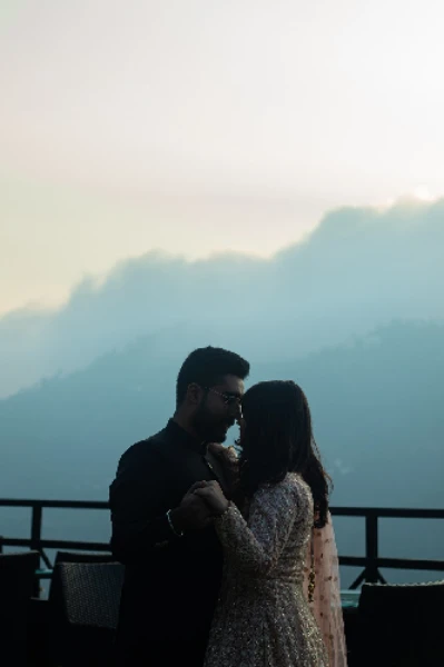 মিথ্যে ভালোবাসা