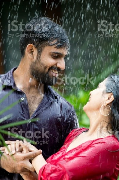 కాలమే శత్రువై తరుముతున్న వేళ...!